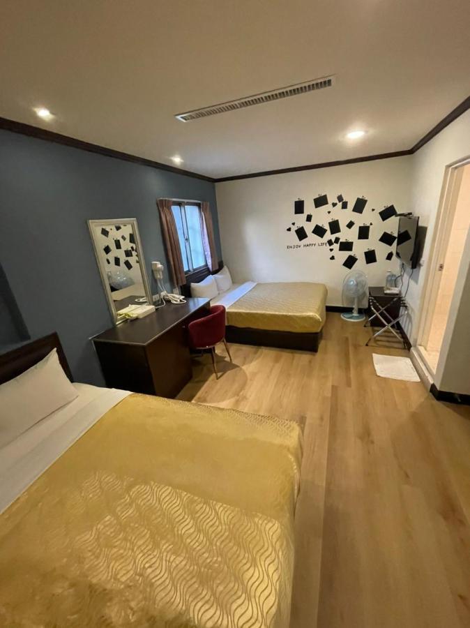 Taitung Holiday Business Hotel מראה חיצוני תמונה