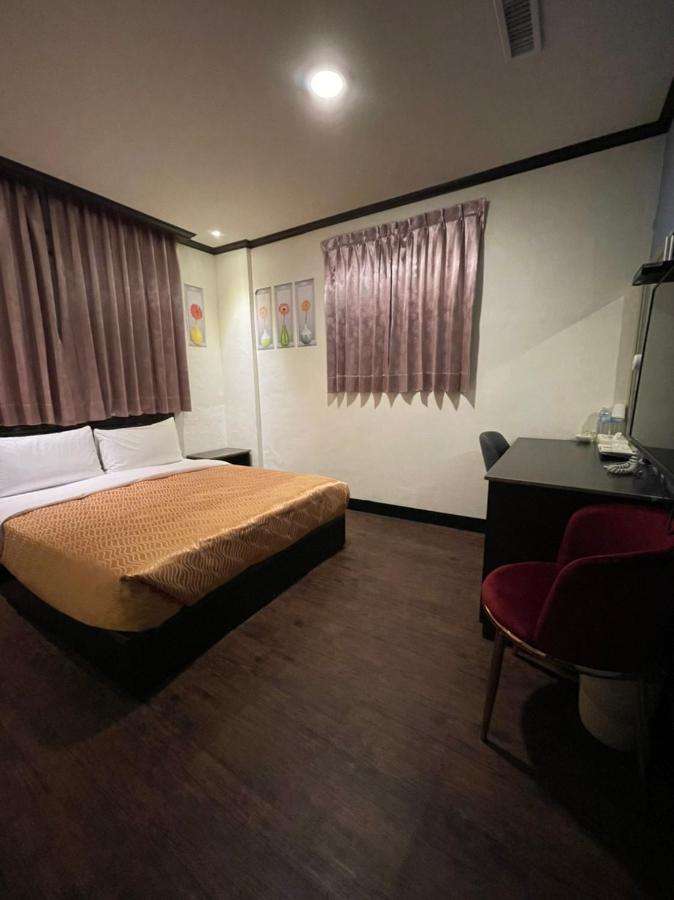 Taitung Holiday Business Hotel מראה חיצוני תמונה