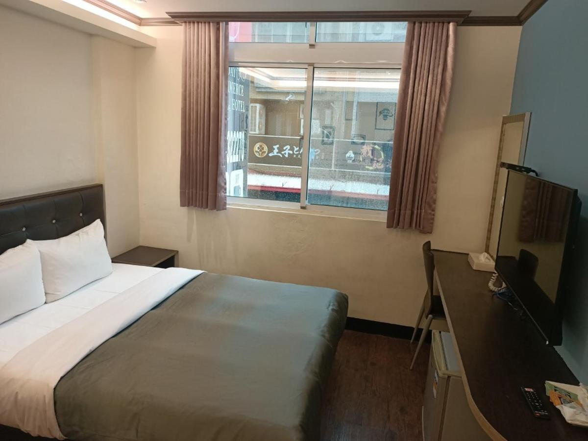Taitung Holiday Business Hotel מראה חיצוני תמונה